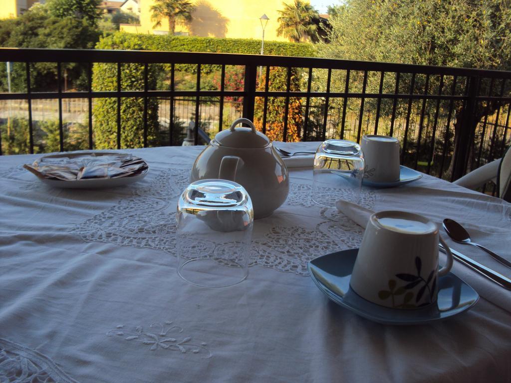 B&B Rosa Del Garda Lazise Esterno foto
