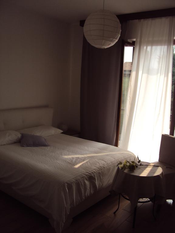 B&B Rosa Del Garda Lazise Camera foto